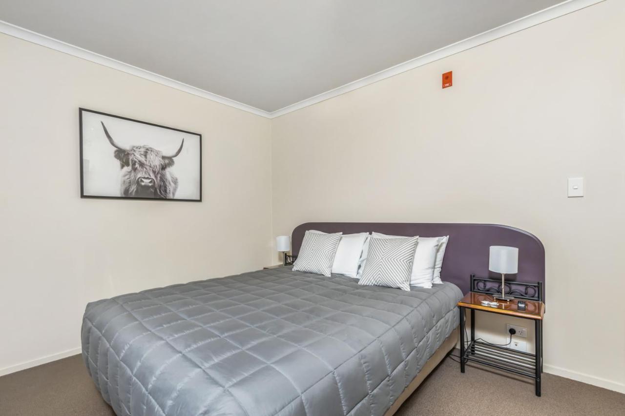 Bk'S Chardonnay Motor Lodge Masterton Buitenkant foto