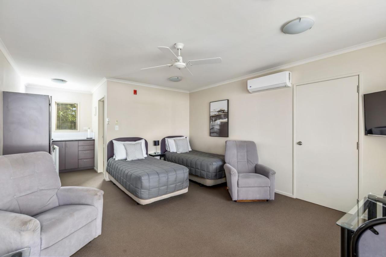 Bk'S Chardonnay Motor Lodge Masterton Buitenkant foto